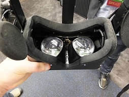 画像ギャラリー No.009のサムネイル画像 / ［CES 2015］Oculus VRで「Rift」の最新プロトタイプ機「Crescent Bay」が一般向けに初公開。デモを体験しつつ，副社長に製品化の進捗を聞いてきた