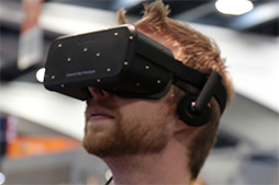 画像ギャラリー No.002のサムネイル画像 / ［GDC 2015］「Crescent Bay」と新型「Project Morpheus」を体験。使い勝手は十分実用レベルに達している