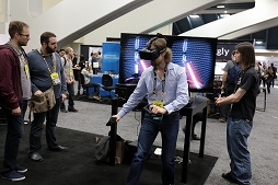 画像ギャラリー No.012のサムネイル画像 / ［GDC 2015］EXPO会場で見かけたVR系デバイス＋αをまとめて紹介