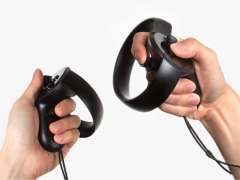 VR HMD「Rift」専用のコントローラ「Touch」と，カナル型イヤフォン「Rift Earphones」の予約受付がスタート