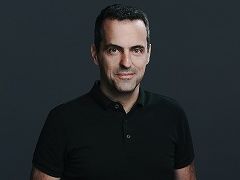 FacebookとOculus VRが目指す「10億人のVRユーザー時代」とは。Oculus VR副社長，ヒューゴ・バラ氏合同インタビュー