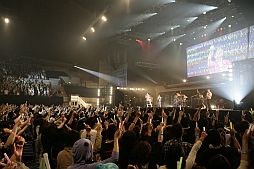 画像ギャラリー No.050のサムネイル画像 / 任天堂が“特別協賛”。岩田社長も登壇した「ニコニコ超会議2」発表会レポート。併催イベント，チケット販売，ツアーなど数多くの情報が明らかに