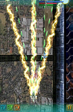 画像ギャラリー No.010のサムネイル画像 / 合体は男のロマンだ。スマートフォン向けシューティングゲーム「GALAXY GLADIATOR」を紹介する「（ほぼ）日刊スマホゲーム通信」第201回