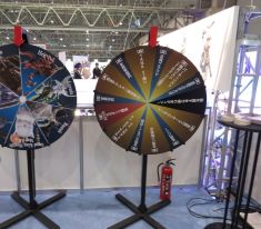 画像ギャラリー No.011のサムネイル画像 / 太鼓にカードにコスプレも。ステージイベント盛りだくさんな，ニコニコ超会議2015のファイナルファンタジー XIVブースをレポート