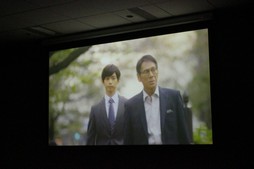 画像ギャラリー No.022のサムネイル画像 / ドラマ「ファイナルファンタジーXIV 光のお父さん」制作発表記者会見をレポート。現実とエオルゼアがシームレスにつながる映像に注目だ