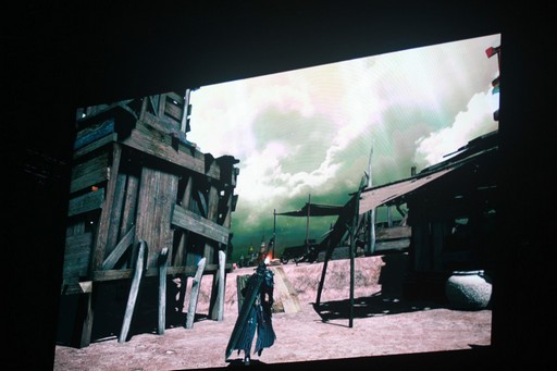 画像ギャラリー No.035のサムネイル画像 / 「FFXIV ファンフェスティバル in 東京」基調講演をレポート。「漆黒のヴィランズ」での舞台となる「第一世界」の都市「クリスタリウム」の姿も