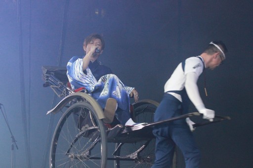 画像ギャラリー No.011のサムネイル画像 / 1万5000人のヒカセンをビートで圧殺!「FFXIV ファンフェスティバル in 東京」のTHE PRIMALSスペシャルライブレポート&ミニインタビュー