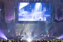 画像ギャラリー No.040のサムネイル画像 / 1万5000人のヒカセンをビートで圧殺!「FFXIV ファンフェスティバル in 東京」のTHE PRIMALSスペシャルライブレポート&ミニインタビュー