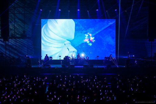 画像ギャラリー No.018のサムネイル画像 / 4年ぶりの「THE PRIMALS」生ライブに“レジェンド”も登場！「THE PRIMALS Live in Japan - Beyond the Shadow」レポートを掲載