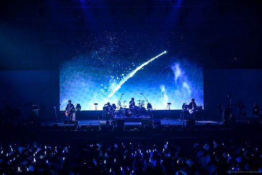 画像ギャラリー No.022のサムネイル画像 / 4年ぶりの「THE PRIMALS」生ライブに“レジェンド”も登場！「THE PRIMALS Live in Japan - Beyond the Shadow」レポートを掲載