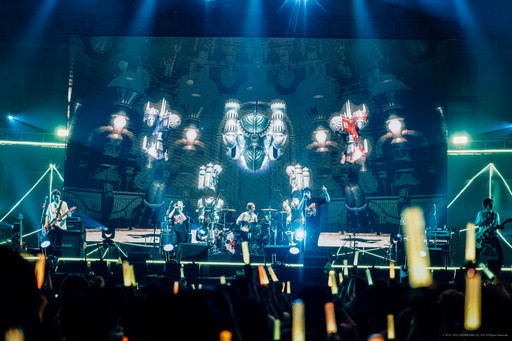 画像ギャラリー No.032のサムネイル画像 / 4年ぶりの「THE PRIMALS」生ライブに“レジェンド”も登場！「THE PRIMALS Live in Japan - Beyond the Shadow」レポートを掲載