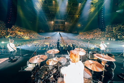 画像ギャラリー No.035のサムネイル画像 / 4年ぶりの「THE PRIMALS」生ライブに“レジェンド”も登場！「THE PRIMALS Live in Japan - Beyond the Shadow」レポートを掲載