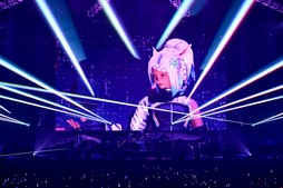 画像ギャラリー No.031のサムネイル画像 / 満員のヒカセンで横浜アリーナが揺れた！「THE PRIMALS Live in Japan - Darkest Before Dawn」レポート