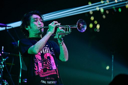 画像ギャラリー No.086のサムネイル画像 / 満員のヒカセンで横浜アリーナが揺れた！「THE PRIMALS Live in Japan - Darkest Before Dawn」レポート