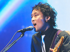 満員のヒカセンで横浜アリーナが揺れた！「THE PRIMALS Live in Japan - Darkest Before Dawn」レポート