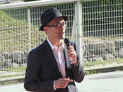 画像ギャラリー No.005のサムネイル画像 / 競馬場に隠された謎に挑め。「100万人のWinning Post」とコラボしたリアル脱出ゲーム「ある競馬場からの脱出」デバッグ公演レポート