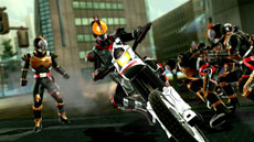画像ギャラリー No.011のサムネイル画像 / 「仮面ライダー バトライド・ウォー」,クロニクルモードの舞台情報,戦闘のカギを握る「フォームチェンジ」の概要などが明らかに