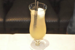 画像ギャラリー No.050のサムネイル画像 / カプコン30周年を記念して「CAPCOM BAR」のグランドメニューが大幅リニューアル。一新されたメニューや店内の模様をフォトレポートでお届け