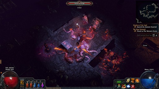 画像ギャラリー No.029のサムネイル画像 / 無料で遊べるハック＆スラッシュ「Path of Exile」の初心者向けプレイガイドをお届け。今から始めても遅くない，まさに骨太な一作だ