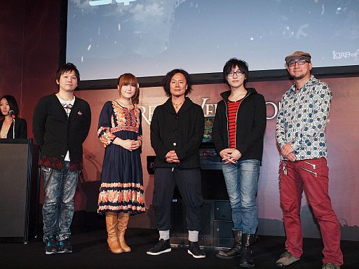 画像ギャラリー No.008のサムネイル画像 / ［JAEPO2013］主人公を演じる寺島拓篤さん，佐藤利奈さんがゲスト出演。新たな主人公キャラの存在も明らかになった，「LORD of VERMILION III」トークセッションレポート