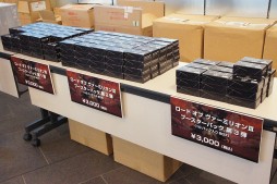 画像ギャラリー No.004のサムネイル画像 / 「LoV III」の頂点を競う熾烈なバトル。新作「Re:3」発表や，謎のアニメPVもお披露目された「OVER the LORD 7th」レポート