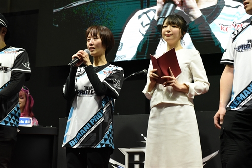 画像ギャラリー No.060のサムネイル画像 / 国内を代表するDDRプレイヤーがJAEPO会場で激突！「BEMANI PRO LEAGUE ZERO DanceDanceRevolution」レポート