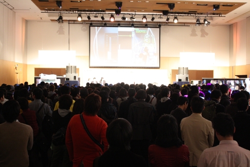画像ギャラリー No.007のサムネイル画像 / 「KONAMI Arcade Championship 2013」初日の模様をレポート。トップランカー達によるスーパープレイで会場は大盛り上がり