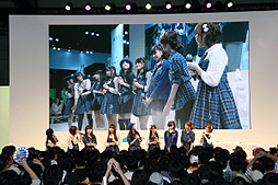 画像ギャラリー No.004のサムネイル画像 / ［TGS 2013］「アイドルマスター ミリオンライブ！」のステージイベント「ミリラジTGS出張版」が，東京ゲームショウのGREEブースで開催。オレンジ色のあの方も登場