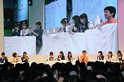 画像ギャラリー No.008のサムネイル画像 / ［TGS 2013］「アイドルマスター ミリオンライブ！」のステージイベント「ミリラジTGS出張版」が，東京ゲームショウのGREEブースで開催。オレンジ色のあの方も登場