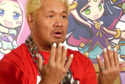 画像ギャラリー No.045のサムネイル画像 / “スイーツ真壁”ことプロレスラー 真壁刀義選手がゲストに招かれた「ぷよクエカフェ」メディア向け試食会の模様をレポート