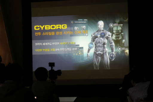 画像ギャラリー No.010のサムネイル画像 / ［G-Star 2014］攻殻機動隊を題材にしたFPS「GHOST IN THE SHELL ONLINE」のムービーが初公開された発表会の模様をレポート