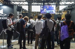画像ギャラリー No.004のサムネイル画像 / ［TGS 2016］光学迷彩で姿を消し，タチコマと共に戦う。“攻殻”気分が味わえる 「攻殻機動隊S.A.C. ONLINE」プレイレポート