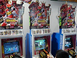 画像ギャラリー No.020のサムネイル画像 / ［JAEPO2013］マリオカートと太鼓，そしてキッズゲームが熱い。「ジャパンアミューズメントエキスポ2013」バンダイナムコゲームスブースレポ