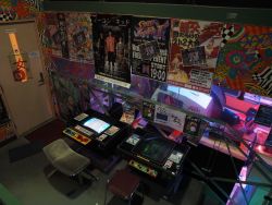 画像ギャラリー No.002のサムネイル画像 / 肌色が減ったなら足せばいいじゃないか。うしじまいい肉さんがひと肌脱いだ「カラドリウスAC」ミカドジャック イベントレポート