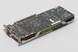 画像ギャラリー No.007のサムネイル画像 / 「GeForce GTX TITAN Black」レビュー。換装用の大型クーラーが付属したGIGABYTE製カードは,ハイエンド派の琴線に触れるか