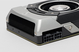 画像ギャラリー No.010のサムネイル画像 / 「GeForce GTX TITAN Black」レビュー。換装用の大型クーラーが付属したGIGABYTE製カードは,ハイエンド派の琴線に触れるか