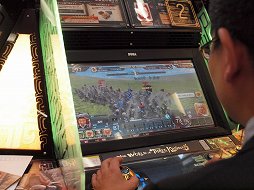 画像ギャラリー No.014のサムネイル画像 / 「THE WORLD of THREE KINGDOMS」が注目を集めた「SEGA PRIVATE SHOW 2013 -AUTUMN-」をレポート