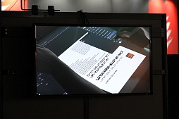 画像ギャラリー No.035のサムネイル画像 / ［TGS 2013］さまざまな活動を精力的に行うredjuice氏の，ライブペイントが行われたTokyo Otaku Modeブースの模様をお届け