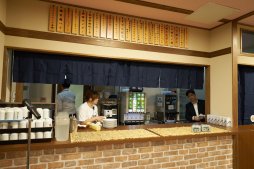 画像ギャラリー No.014のサムネイル画像 / 横須賀にオープンした常設型「艦これ」コラボカフェ「酒保伊良湖」をレポート。にじみ出るこだわりが強すぎて,ご満悦度は高い