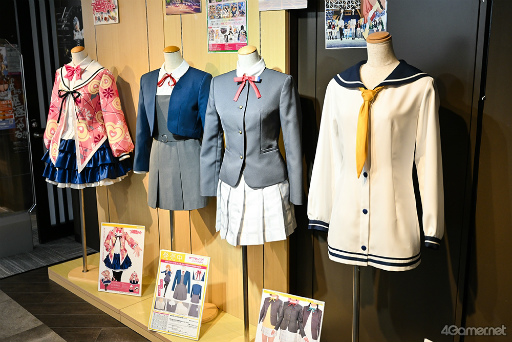 画像ギャラリー No.012のサムネイル画像 / コスパティオで2022年最も売れたコスチュームは「リコリス 冬制服」！　イチオシ衣装の試着フォトレポート＆秋葉原にある公式店舗も紹介