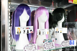 画像ギャラリー No.018のサムネイル画像 / コスパティオで2022年最も売れたコスチュームは「リコリス 冬制服」！　イチオシ衣装の試着フォトレポート＆秋葉原にある公式店舗も紹介