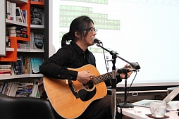 画像ギャラリー No.011のサムネイル画像 / 飯田和敏氏らが「モンケン」の経過を報告。トークライブ「黒川文雄のエンタメ創造記」第2回「インディーズゲームの作り方」の模様をレポート