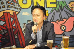 画像ギャラリー No.040のサムネイル画像 / 「夜のゲーム大学」が1年半ぶりに帰ってきた。麻野一哉氏，飯田和敏氏，米光一成氏が熱弁を振るい，黒川文雄氏と家入一真氏は“舞台裏”を明かす