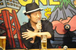 画像ギャラリー No.041のサムネイル画像 / 「夜のゲーム大学」が1年半ぶりに帰ってきた。麻野一哉氏，飯田和敏氏，米光一成氏が熱弁を振るい，黒川文雄氏と家入一真氏は“舞台裏”を明かす