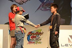 画像ギャラリー No.041のサムネイル画像 / 約1万2000人が来場したイベント「ダンボール戦機・イナズマイレブンGO ファン感謝祭」をレポート。ハワイ家族旅行や次回作出演権などを手にした日本一のプレイヤーも決定