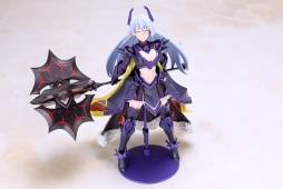画像ギャラリー No.010のサムネイル画像 / 「ダンボール戦機」をモチーフにした「装甲娘」のフルアクションプラモデル第2弾「LBCS：ジ・エンペラー カタクラソフィア」が6月に発売決定