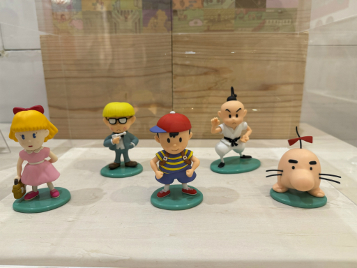 画像ギャラリー No.005のサムネイル画像 / 「MOTHER」と「MOTHER2」の公式粘土フィギュア180体が，ずらっと集合！ イベント「MOTHERのかたち。」内覧会レポート