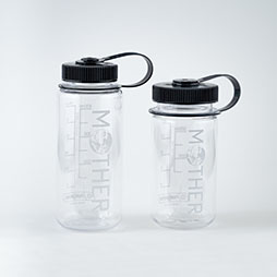 画像ギャラリー No.014のサムネイル画像 / 「生活のたのしみ展2026」に「MOTHERのSUMMER」がオープン。日傘やスニーカーなど「MOTHER」シリーズをモチーフにした新商品を多数用意