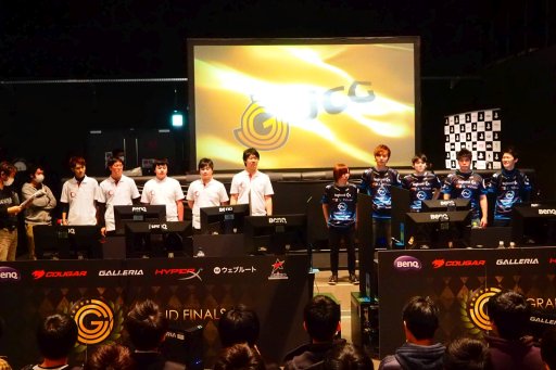 画像ギャラリー No.009のサムネイル画像 / JCG主催のe-Sportsイベント「JCG Premier Grand Finals 2016」フォトレポート。「BF4」「Hearthstone」「SC2」「CS:GO」の4タイトルで激戦が展開