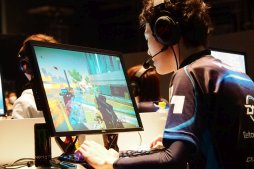 画像ギャラリー No.027のサムネイル画像 / JCG主催のe-Sportsイベント「JCG Premier Grand Finals 2016」フォトレポート。「BF4」「Hearthstone」「SC2」「CS:GO」の4タイトルで激戦が展開